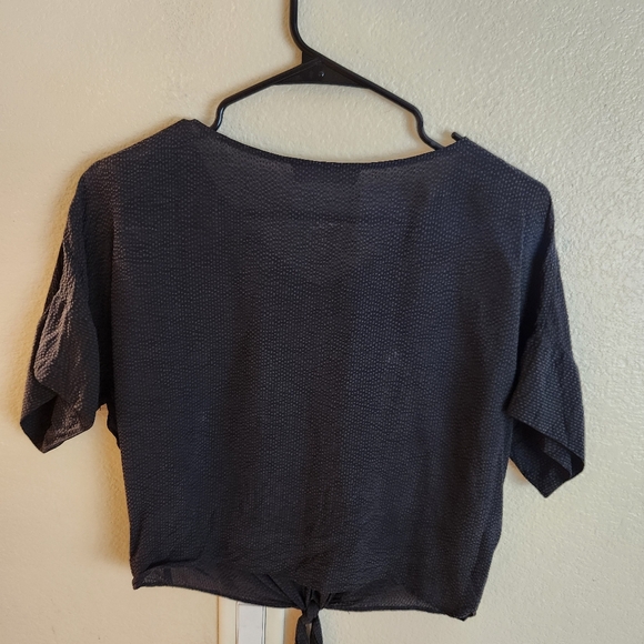 EVERLANE The Cupro Tie Front Black Lightweight Top Capsule Wardrobe - Picture 8 of 9